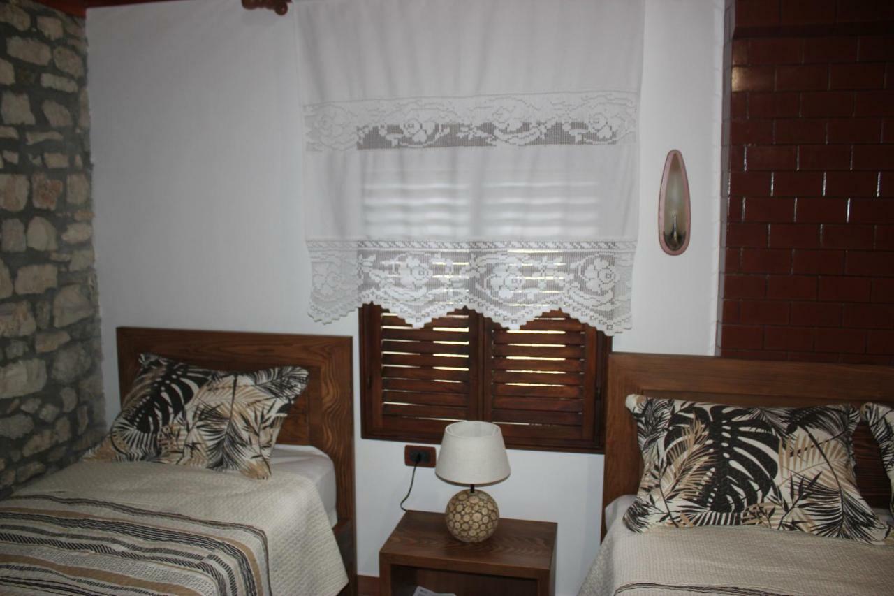 Guesthouse Arjan Берат Экстерьер фото