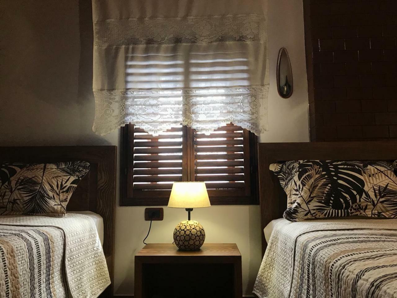 Guesthouse Arjan Берат Экстерьер фото