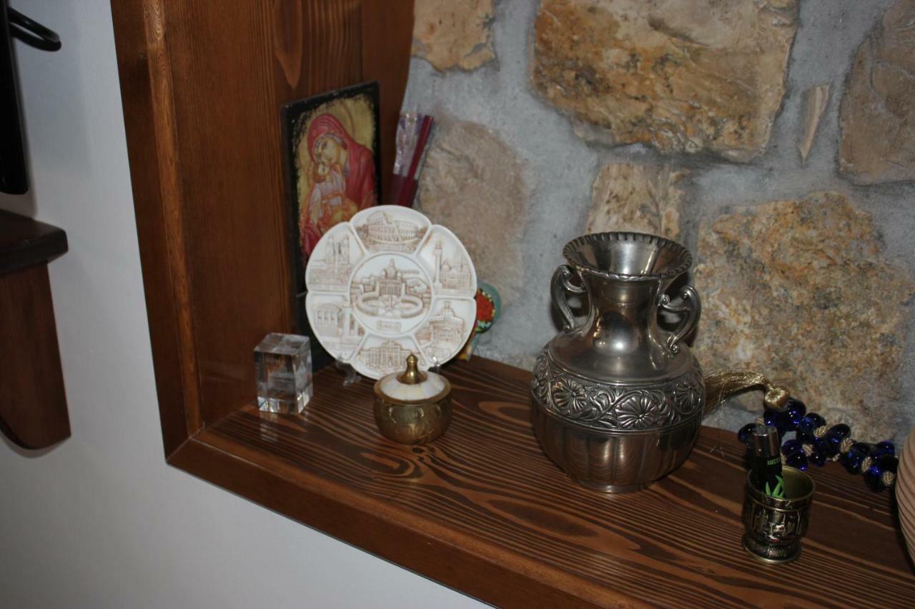 Guesthouse Arjan Берат Экстерьер фото