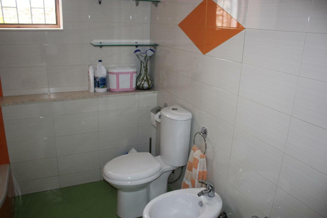 Guesthouse Arjan Берат Экстерьер фото